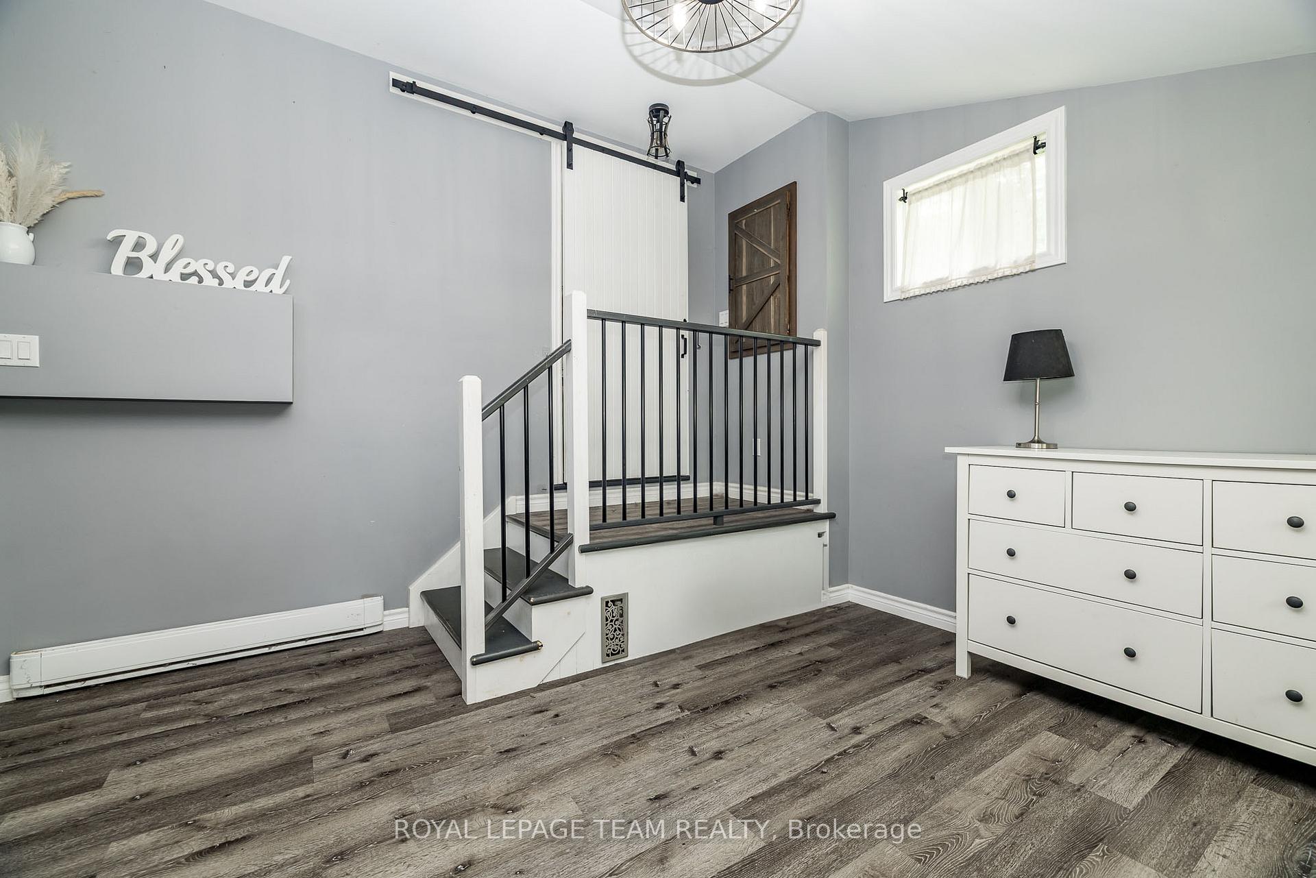 Photo 17 of 14 River Street, Smiths Falls — HOMEH