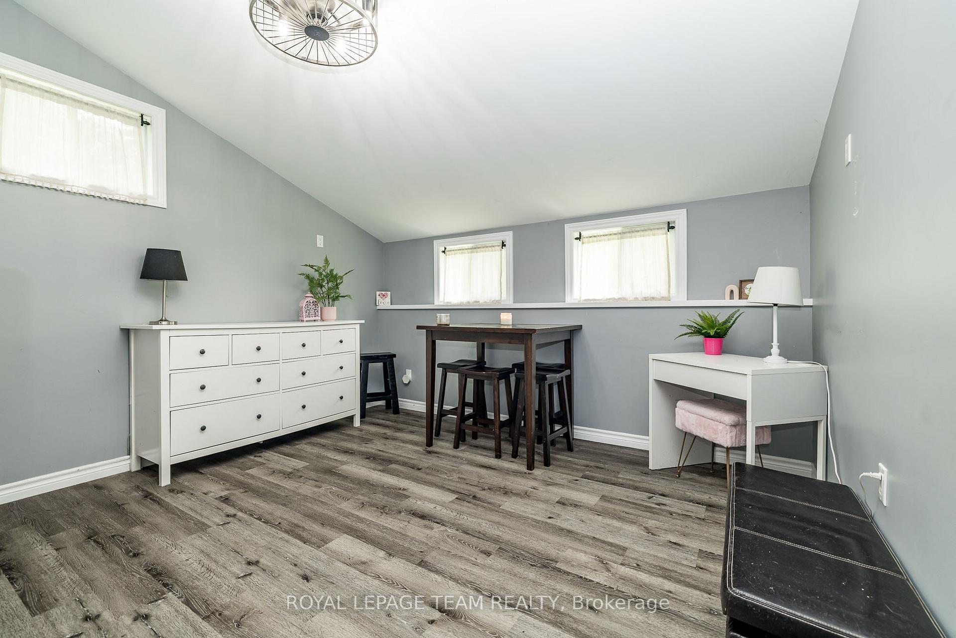 Photo 18 of 14 River Street, Smiths Falls — HOMEH