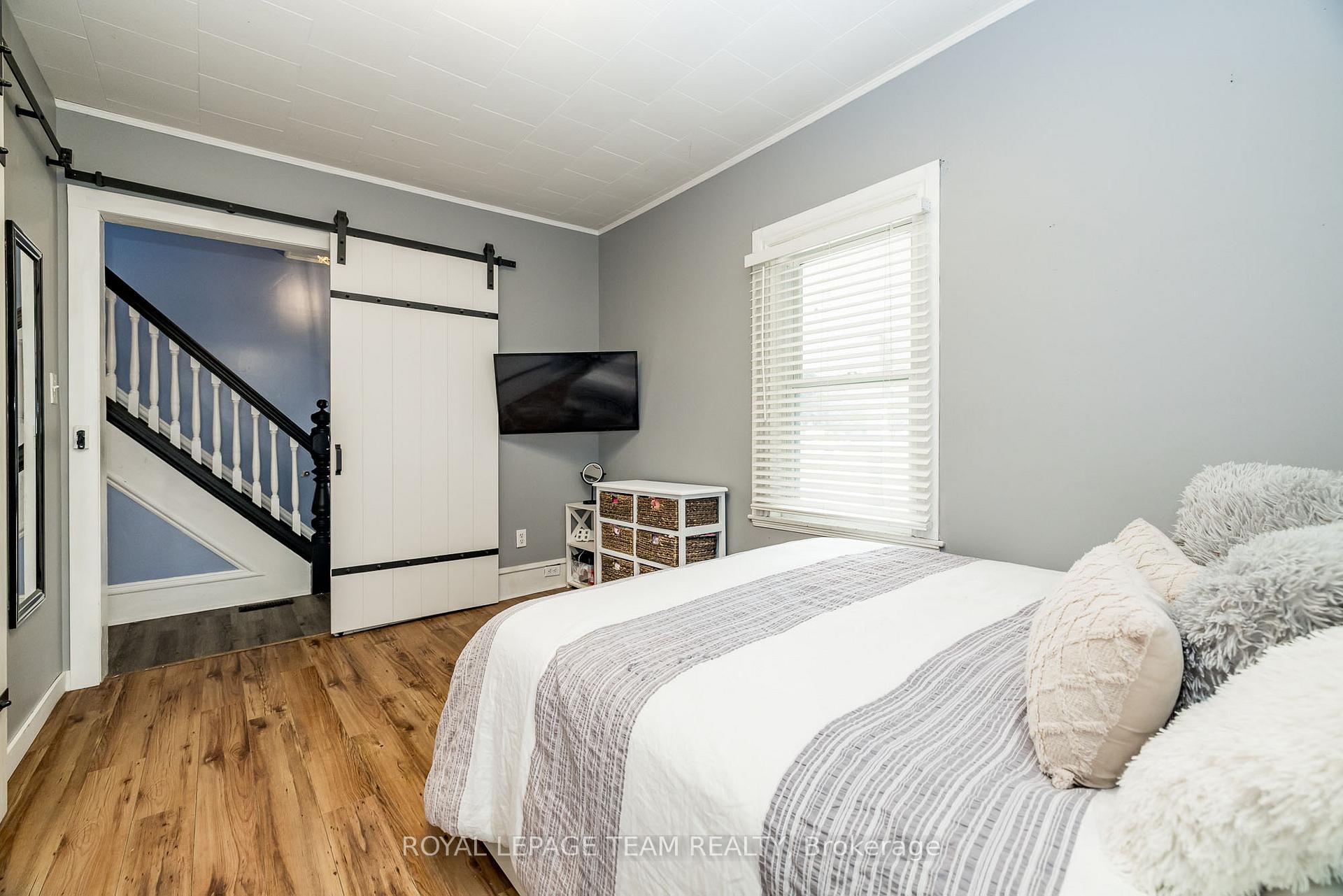 Photo 21 of 14 River Street, Smiths Falls — HOMEH