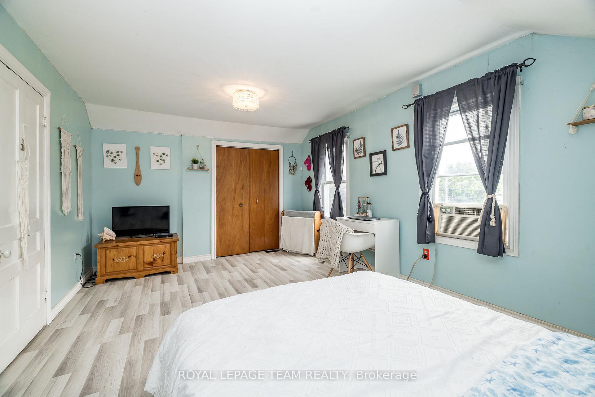 Photo 27 of 14 River Street, Smiths Falls — HOMEH
