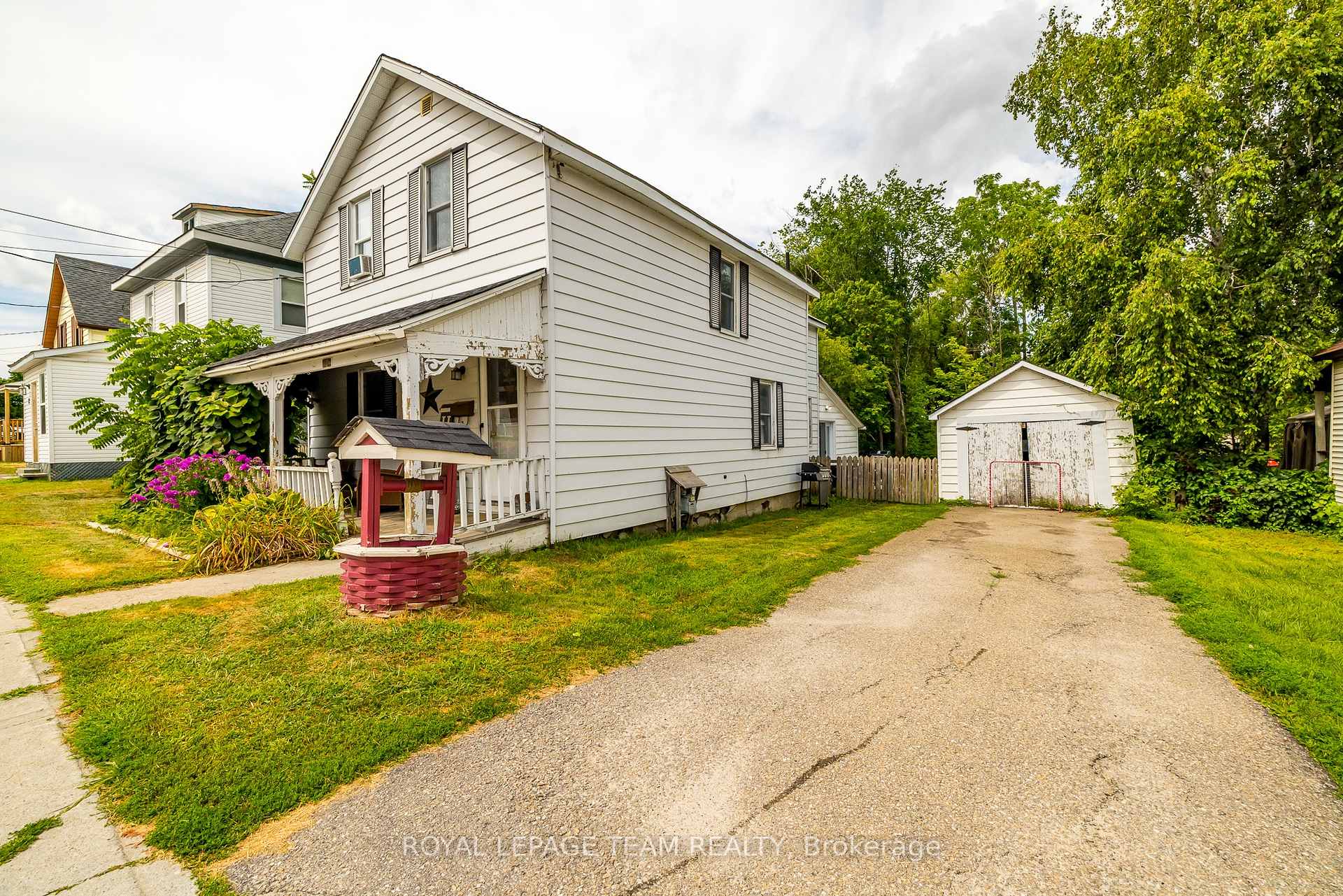 Photo 41 of 14 River Street, Smiths Falls — HOMEH
