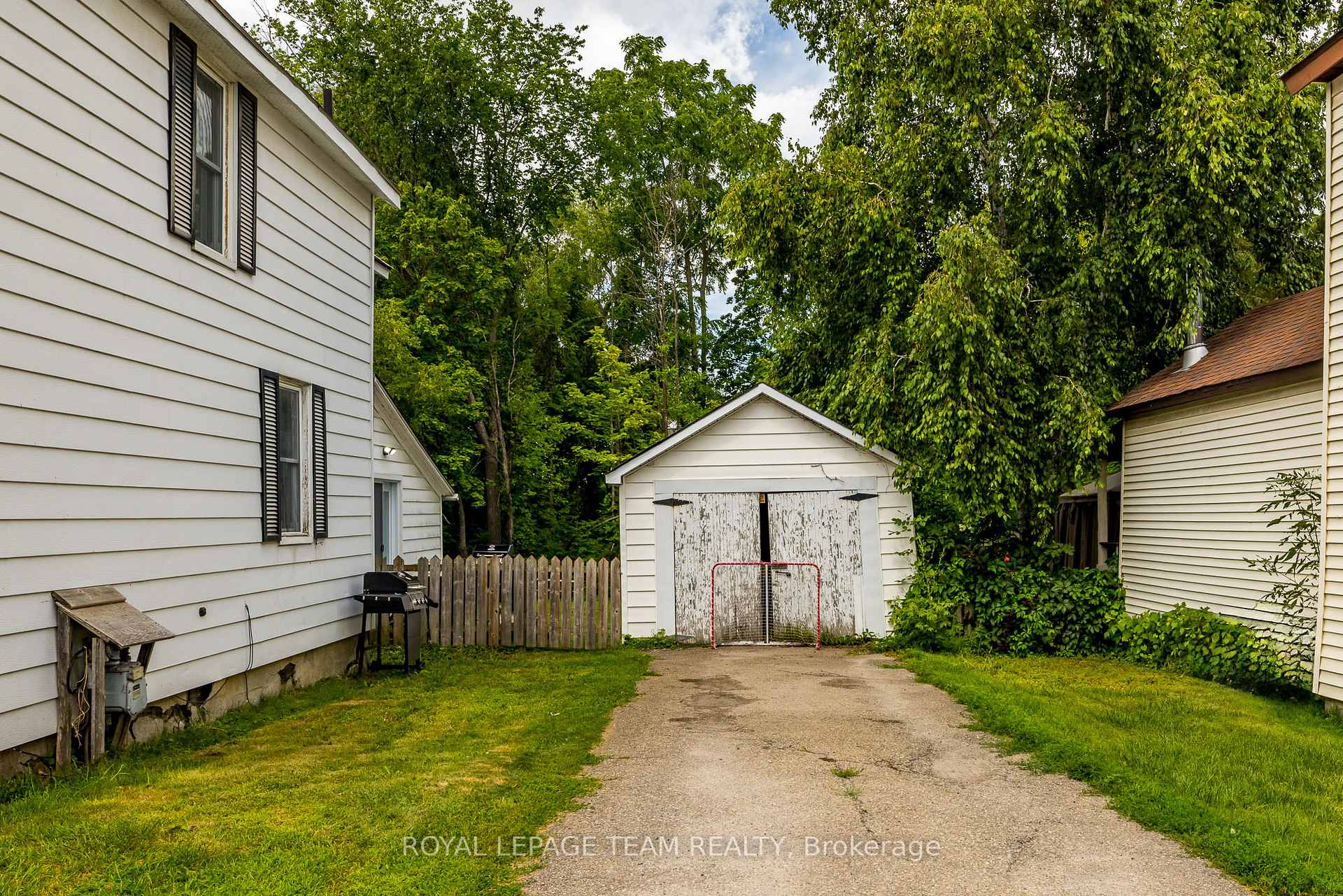 Photo 47 of 14 River Street, Smiths Falls — HOMEH