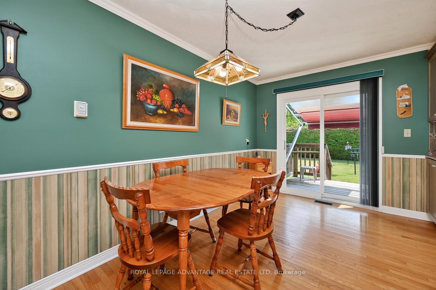 Photo 12 of 245 Allan Street, Smiths Falls — HOMEH