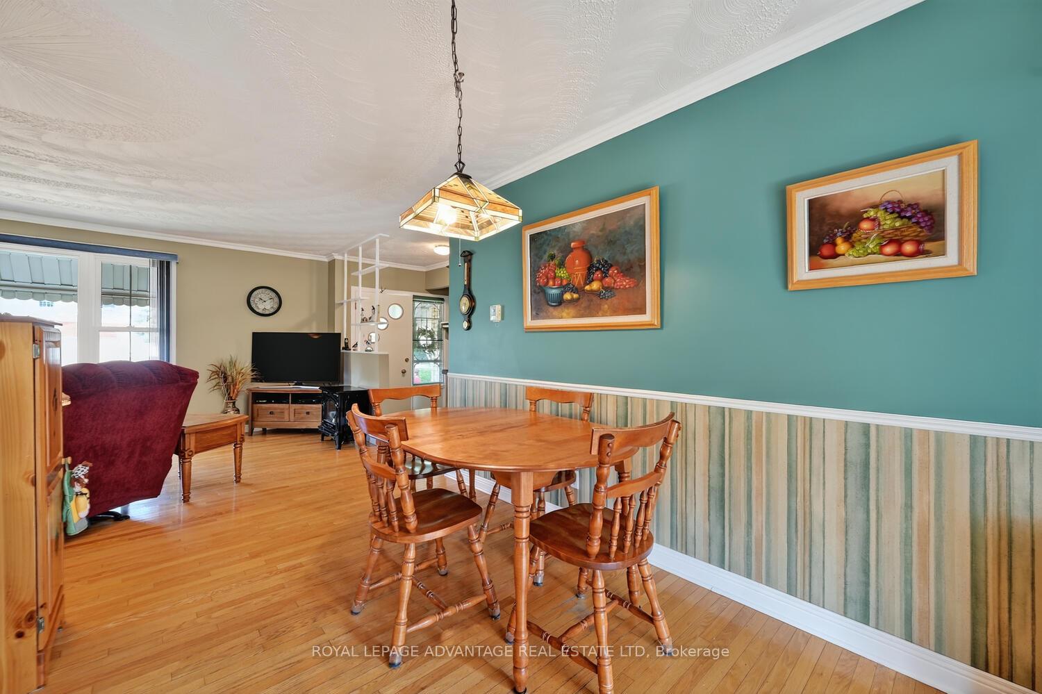 Photo 14 of 245 Allan Street, Smiths Falls — HOMEH