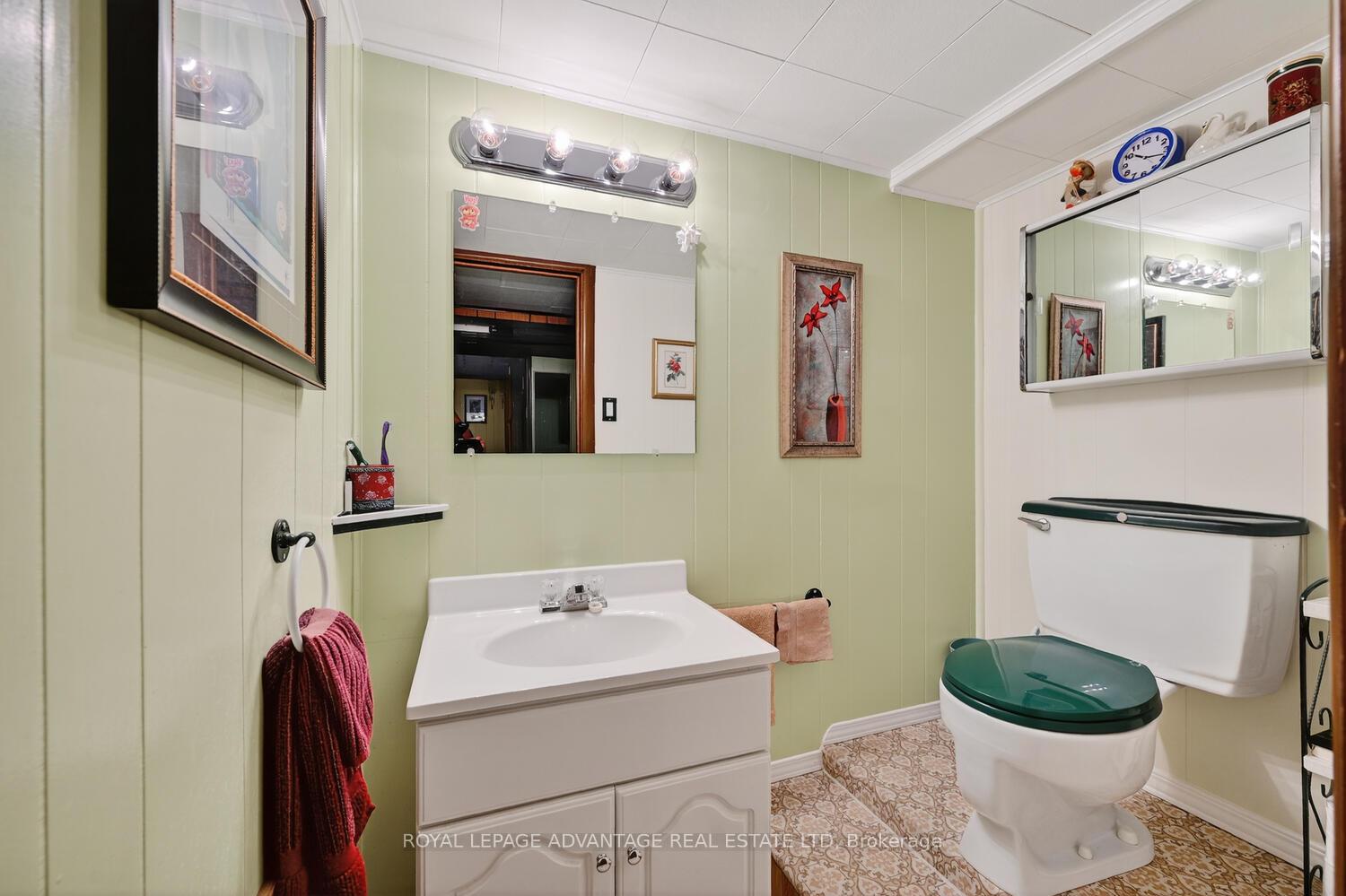 Photo 38 of 245 Allan Street, Smiths Falls — HOMEH