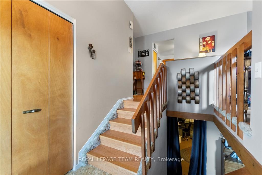 Photo 4 of 99 Ivy Avenue, Renfrew — HOMEH