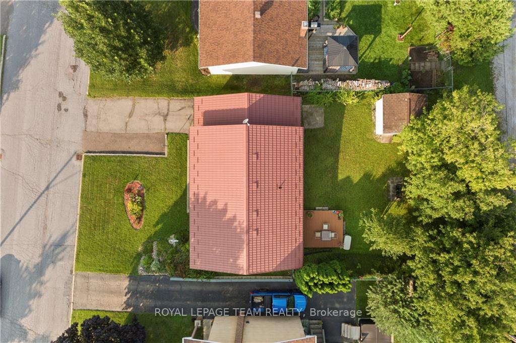 Photo 9 of 99 Ivy Avenue, Renfrew — HOMEH