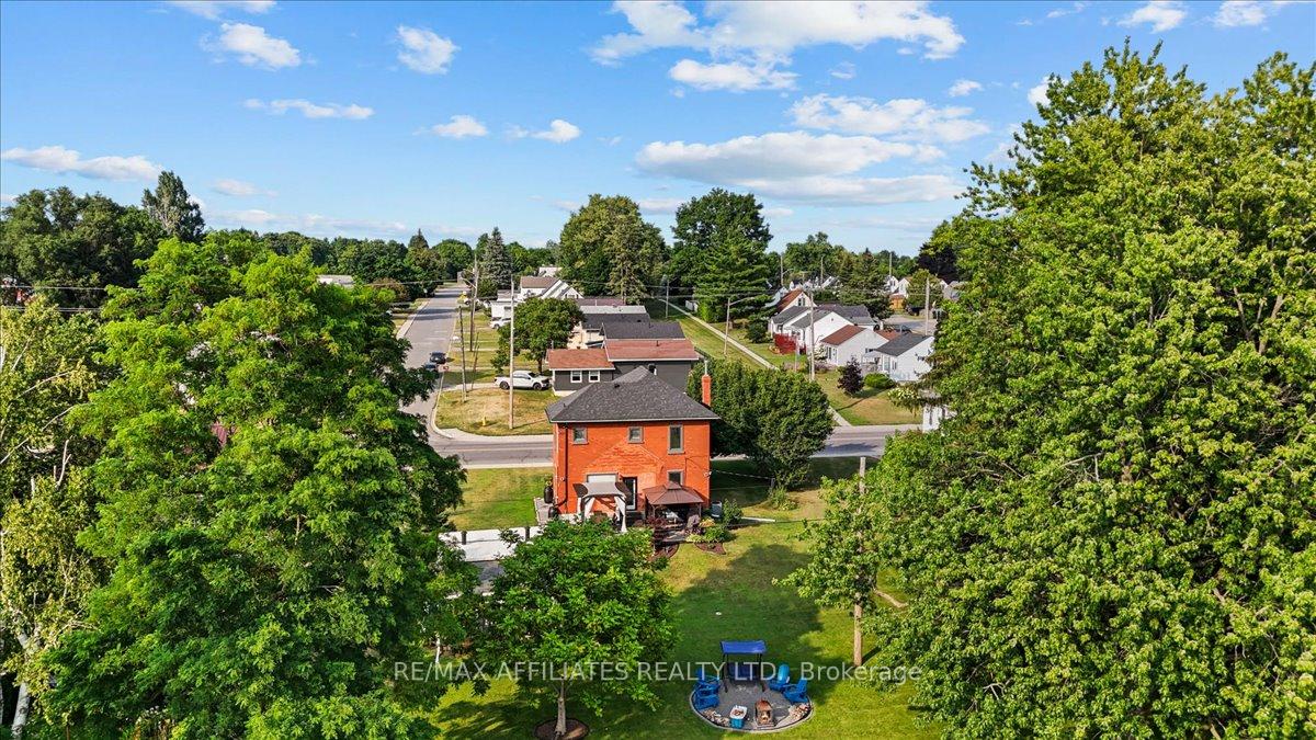 Photo 35 of 30 Queen Street, Smiths Falls — HOMEH