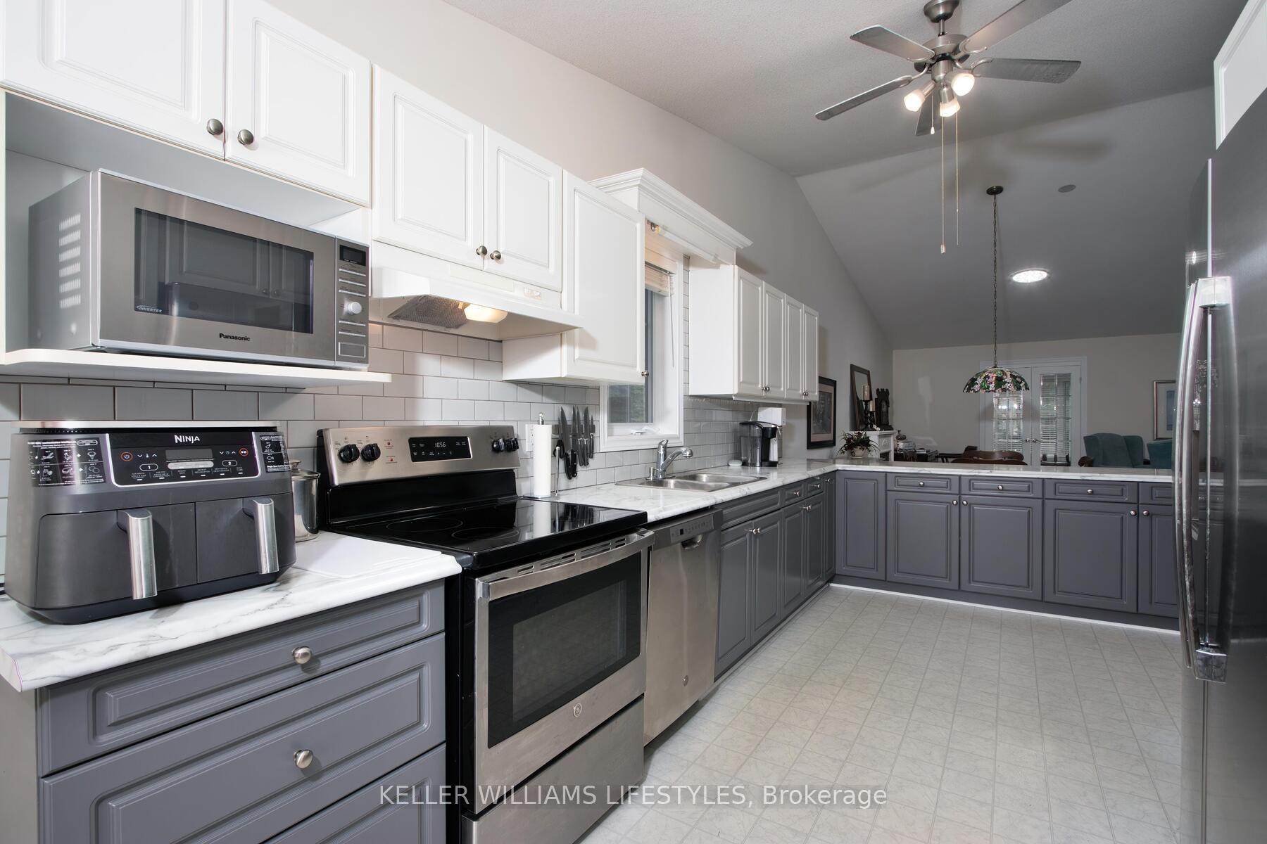 Photo 7 of 360 Shannon Boulevard, South Huron, Stephen — HOMEH