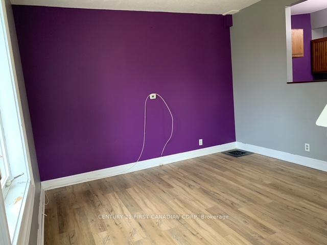 Photo 5 of 88 Sanders Street W, South Huron, Exeter — HOMEH