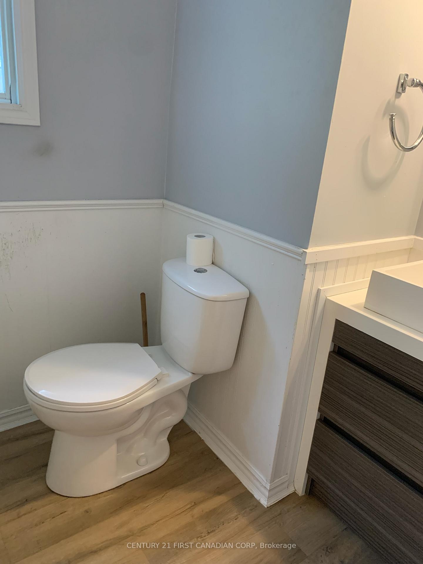 Photo 10 of 88 Sanders Street W, South Huron, Exeter — HOMEH