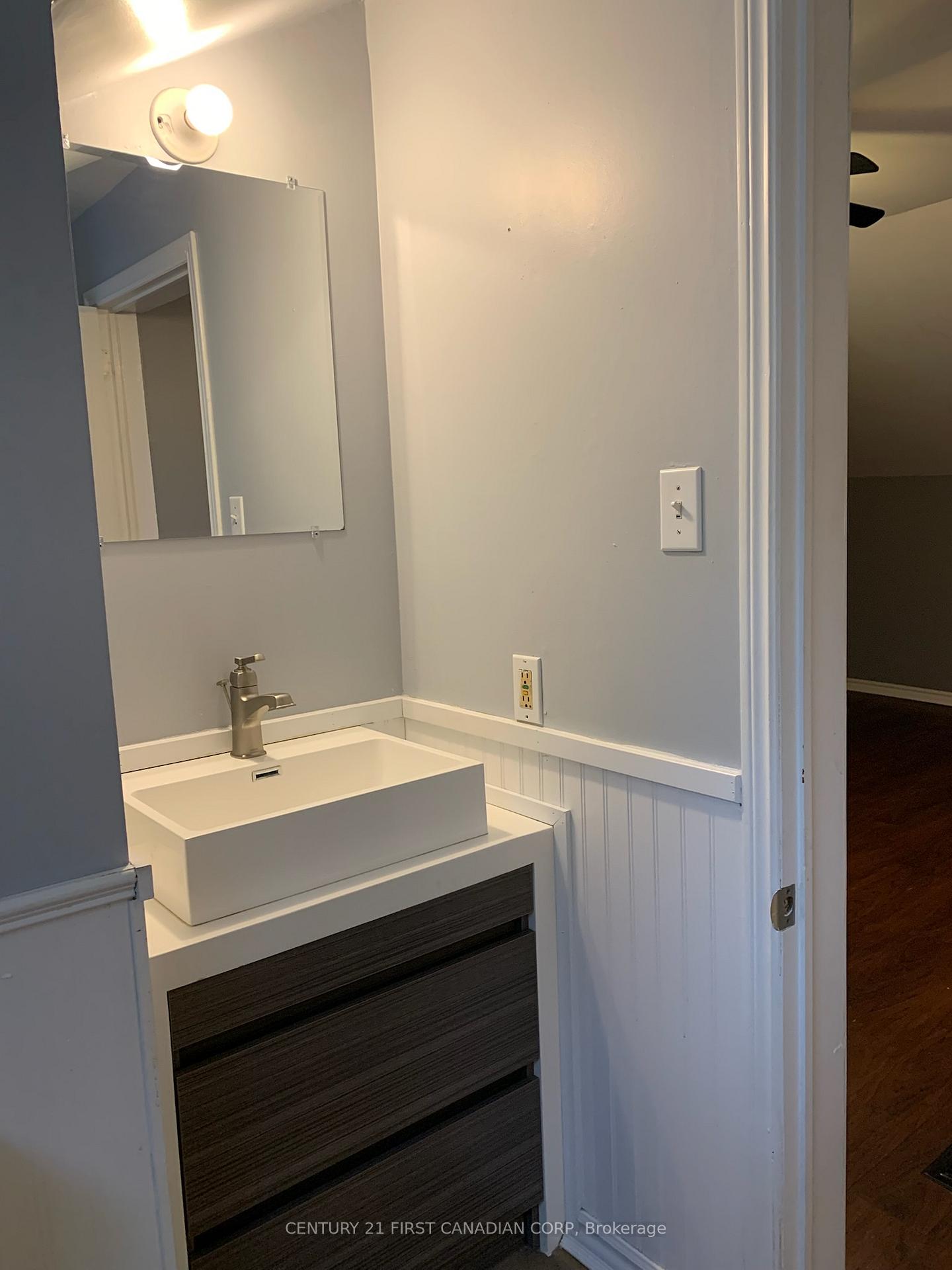 Photo 11 of 88 Sanders Street W, South Huron, Exeter — HOMEH