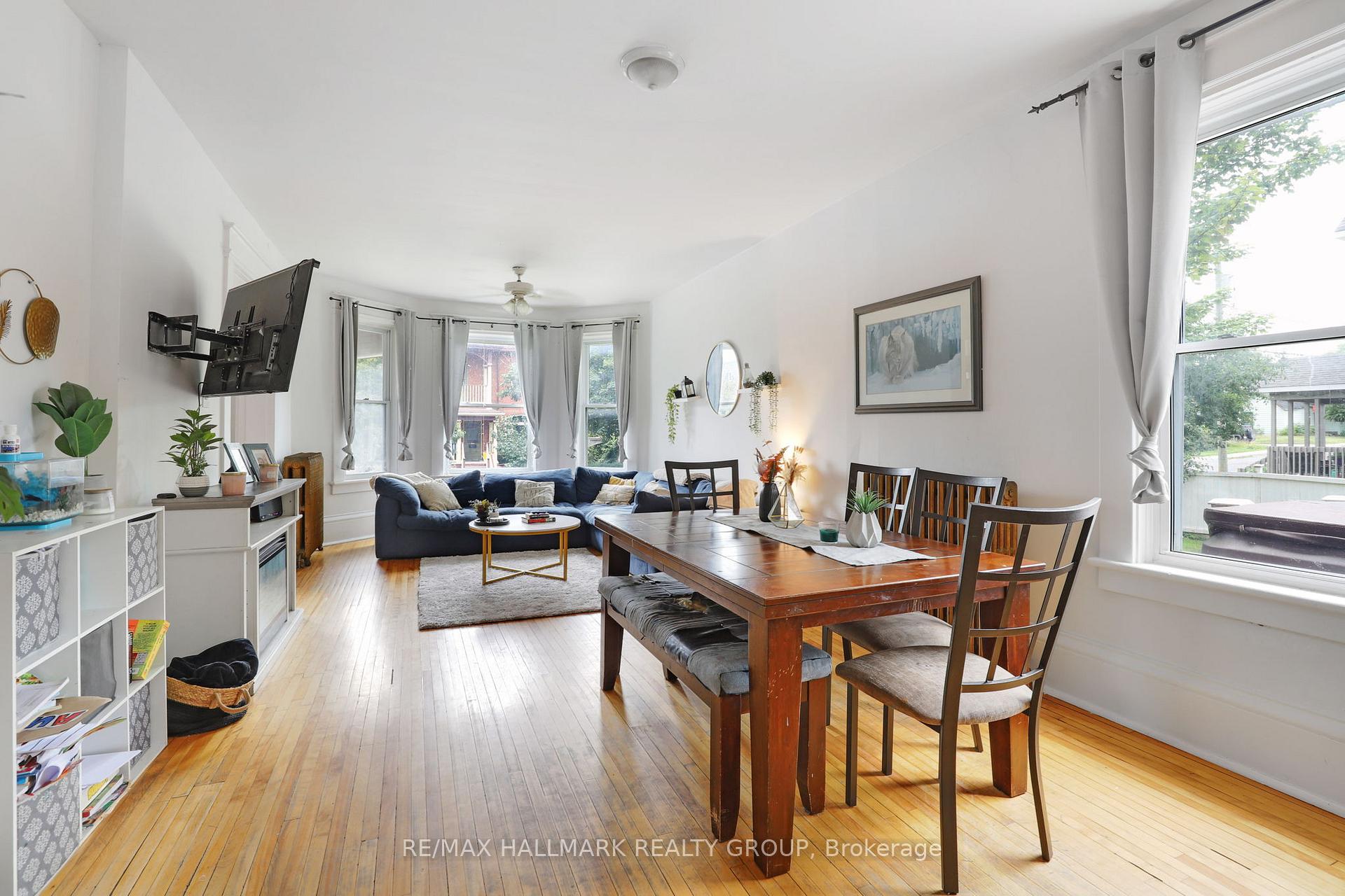 Photo 8 of 11 Glen Avenue, Smiths Falls — HOMEH