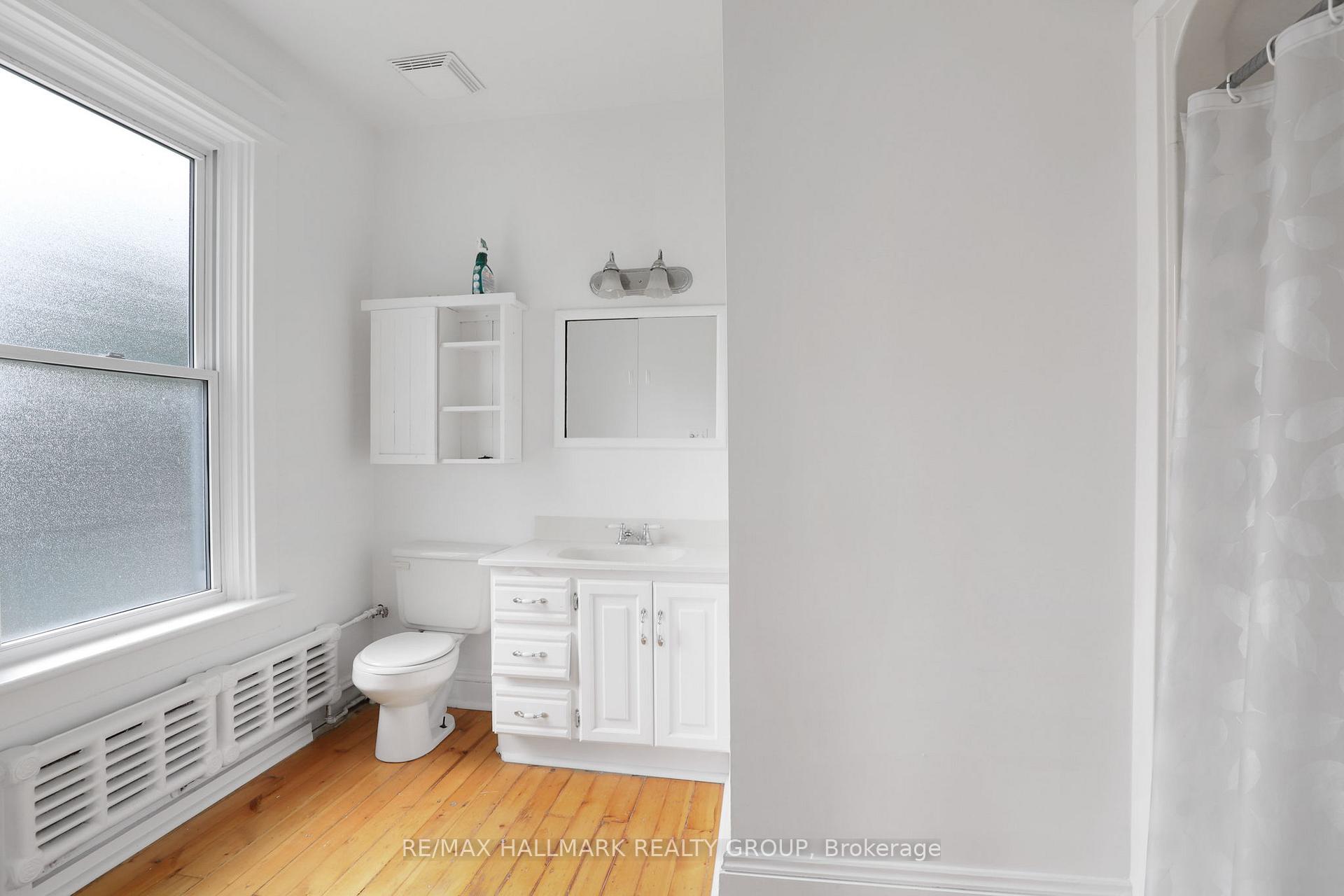 Photo 21 of 11 Glen Avenue, Smiths Falls — HOMEH