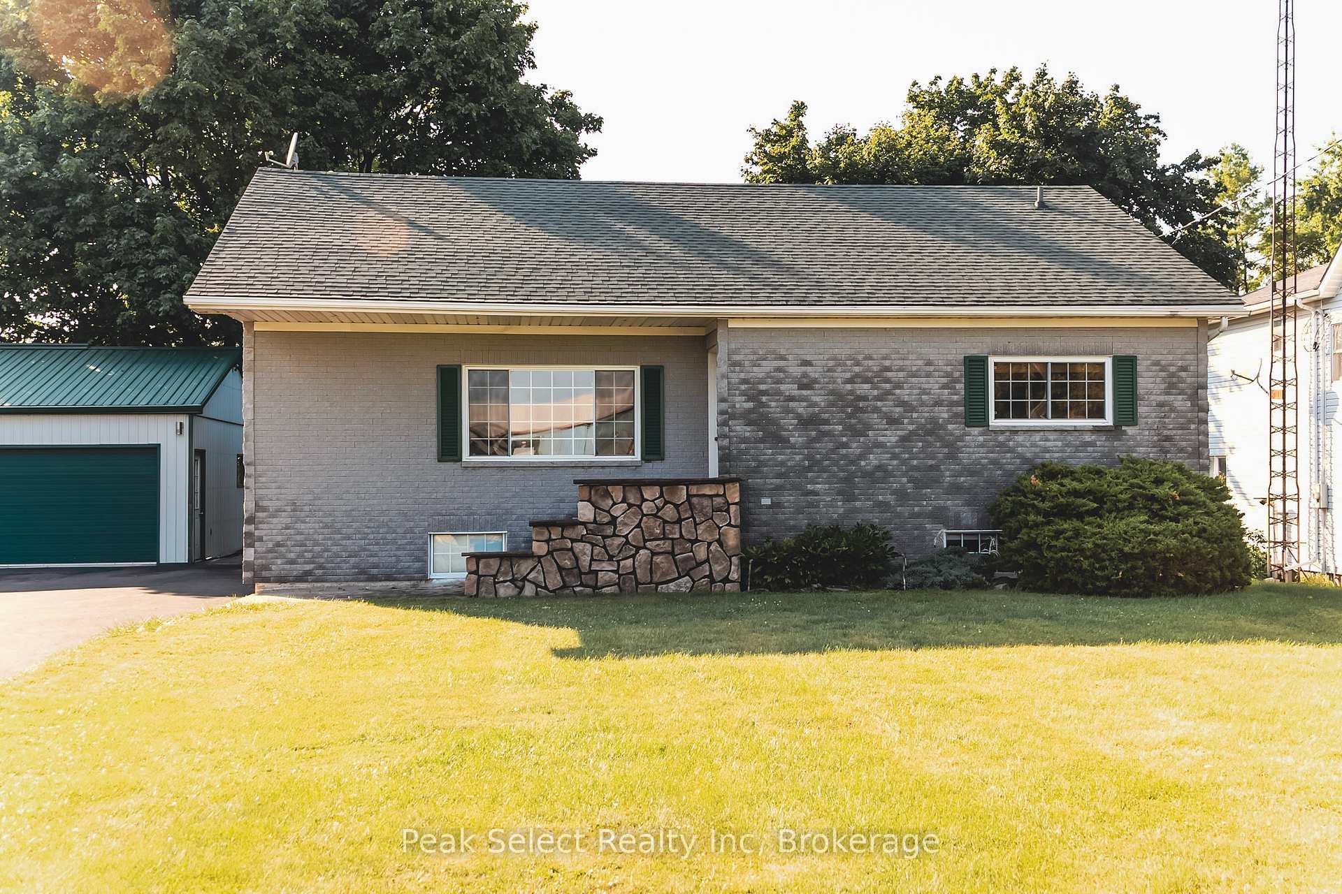 Photo 2 of 70341 Road 164, South Huron, Usborne — HOMEH