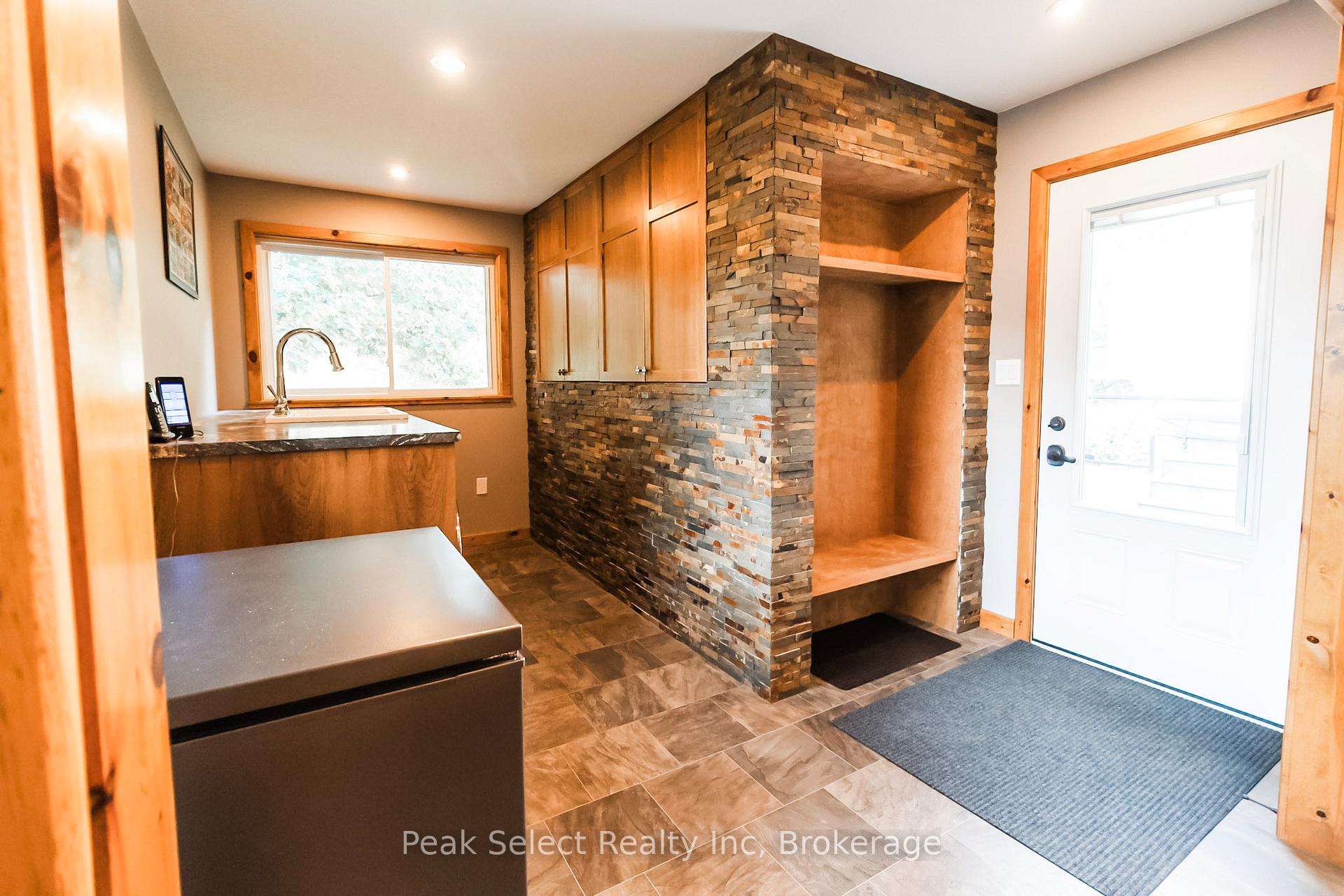 Photo 5 of 70341 Road 164, South Huron, Usborne — HOMEH