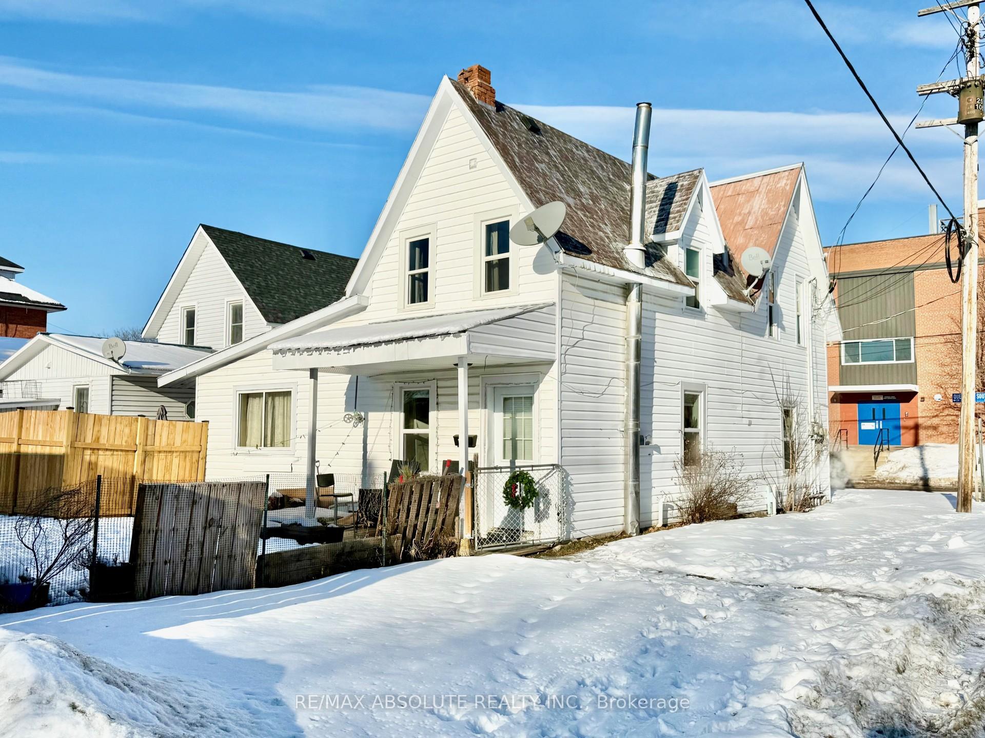 Photo 2 of 174 Queen Street S, Renfrew — HOMEH