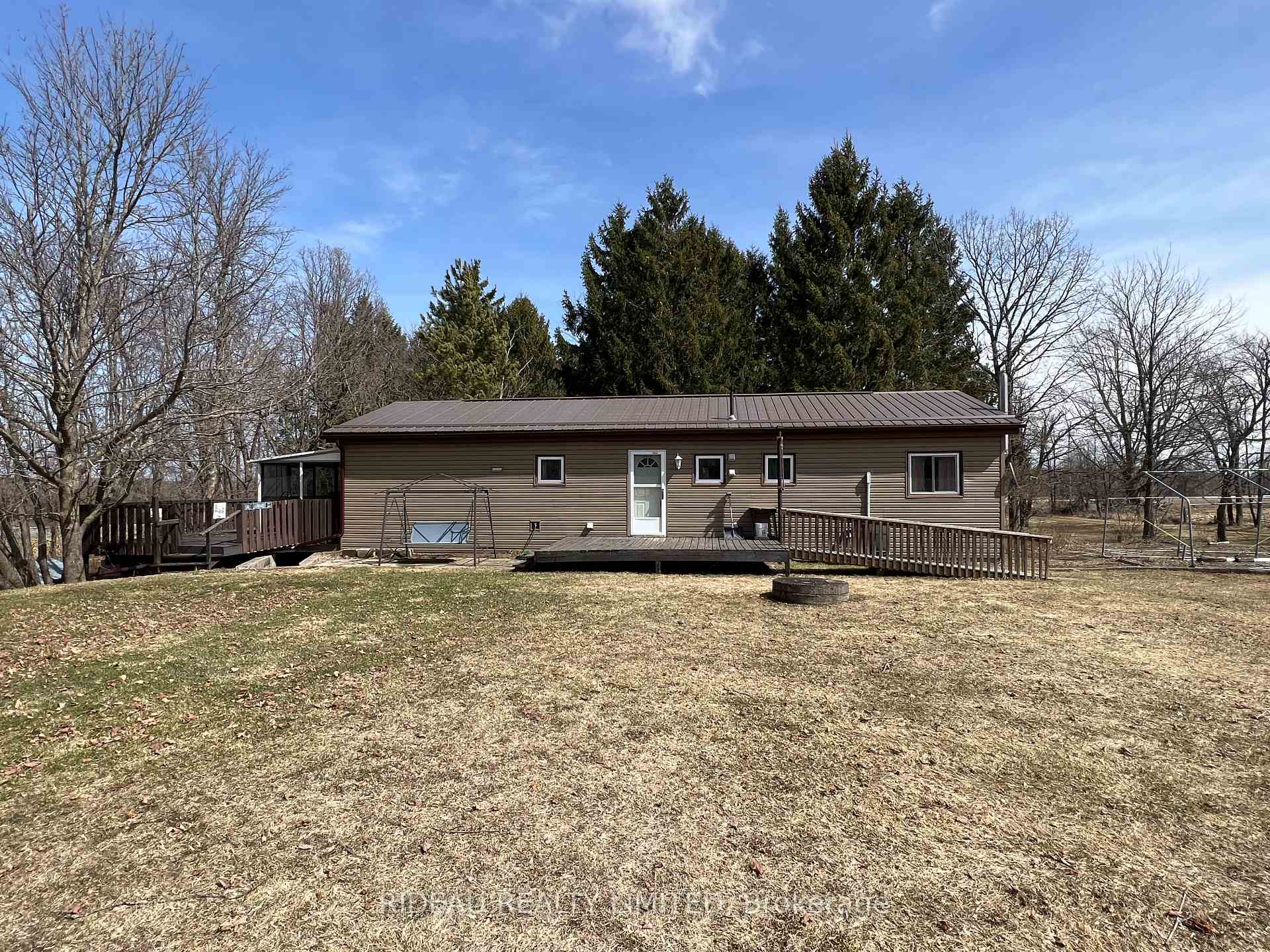 Photo 5 of 3418 Highway 15, Rideau Lakes, Rideau Lakes (South Crosby) Twp — HOMEH