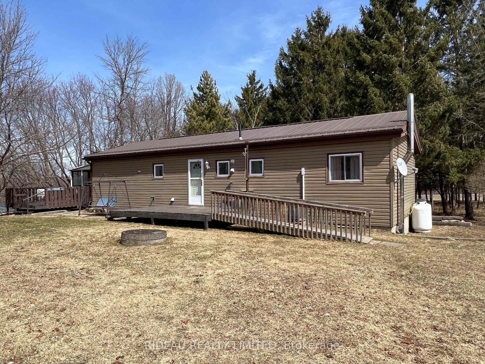 Photo 6 of 3418 Highway 15, Rideau Lakes, Rideau Lakes (South Crosby) Twp — HOMEH
