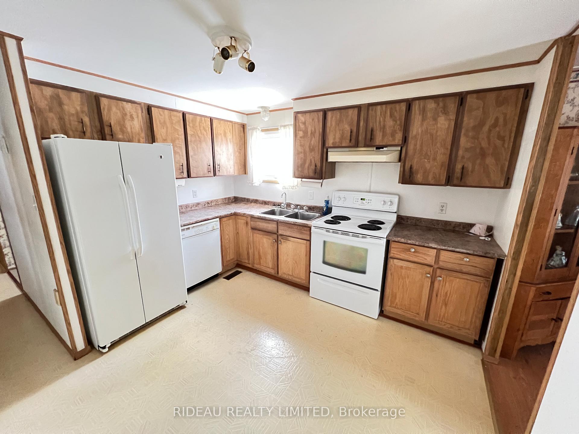 Photo 14 of 3418 Highway 15, Rideau Lakes, Rideau Lakes (South Crosby) Twp — HOMEH