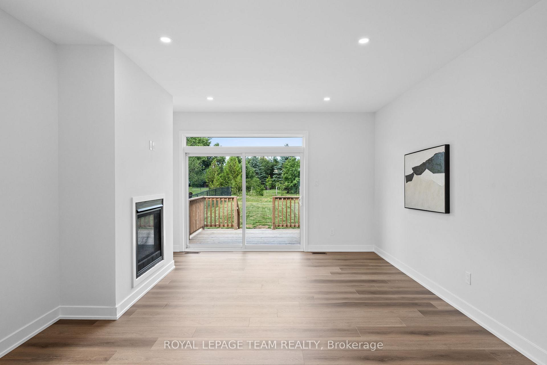 Photo 13 of 293 Wood Avenue, Smiths Falls — HOMEH