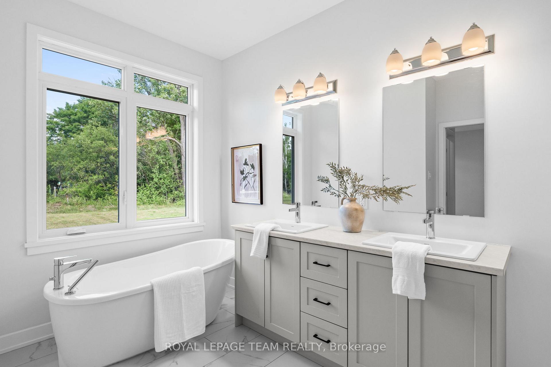 Photo 22 of 293 Wood Avenue, Smiths Falls — HOMEH
