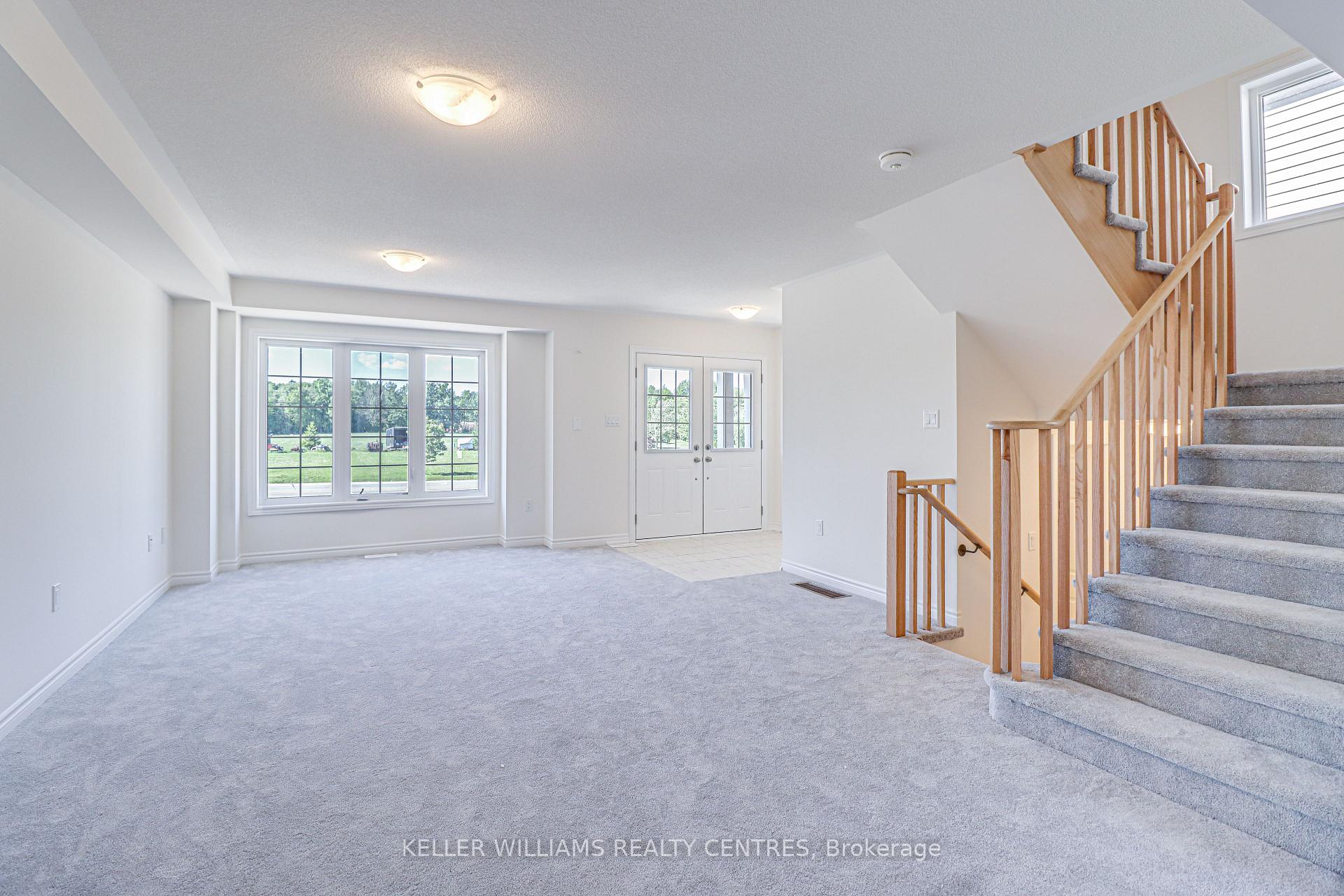 Photo 5 of Unit Upper, 108 Clark Street, Shelburne — HOMEH