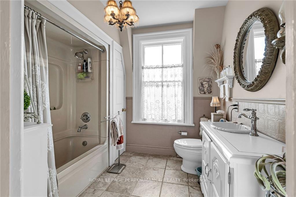 Photo 9 of 11 Oak Street, South Glengarry, Lancaster — HOMEH