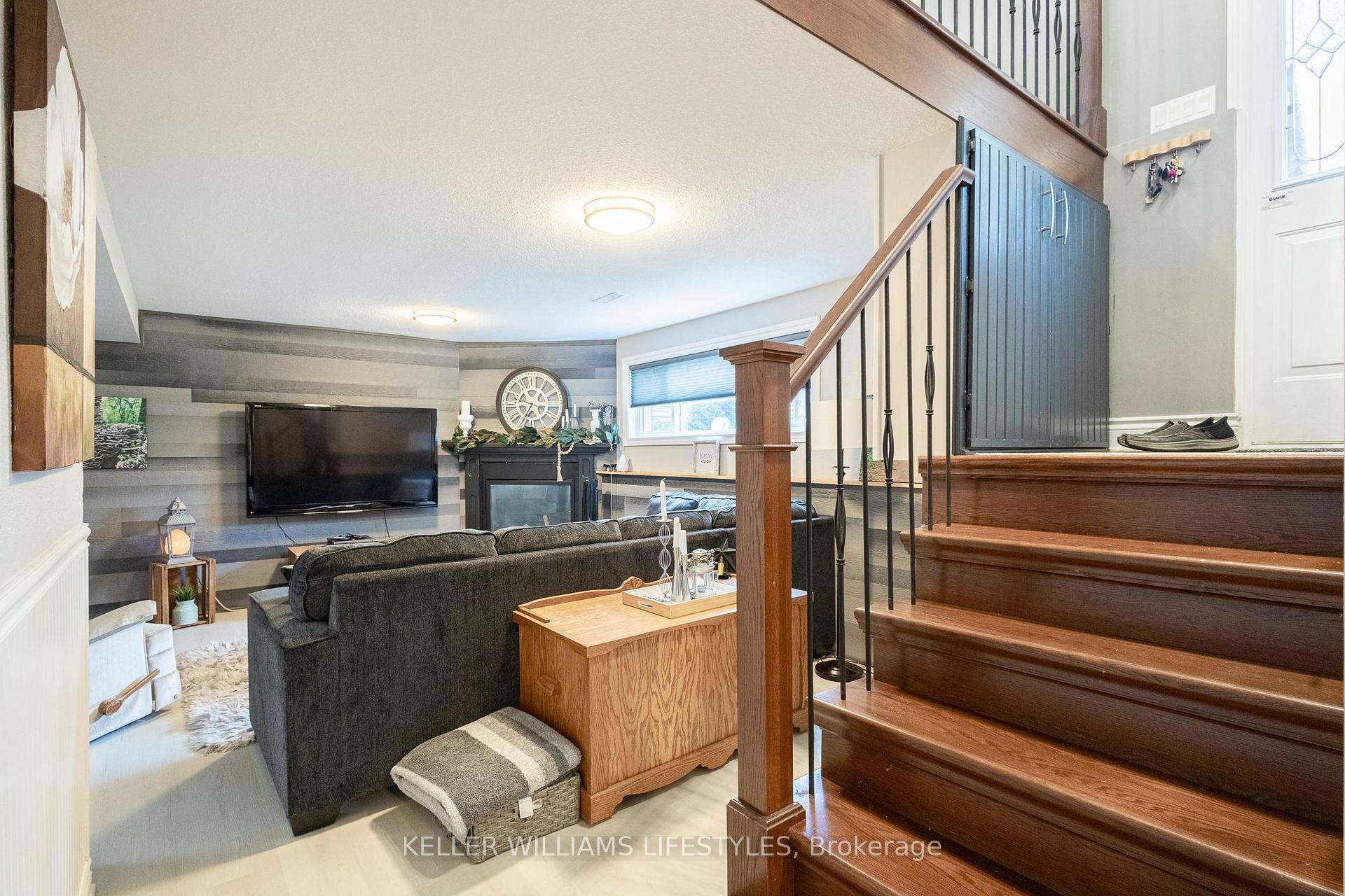 Photo 25 of 351 Motz Boulevard, South Huron, Exeter — HOMEH