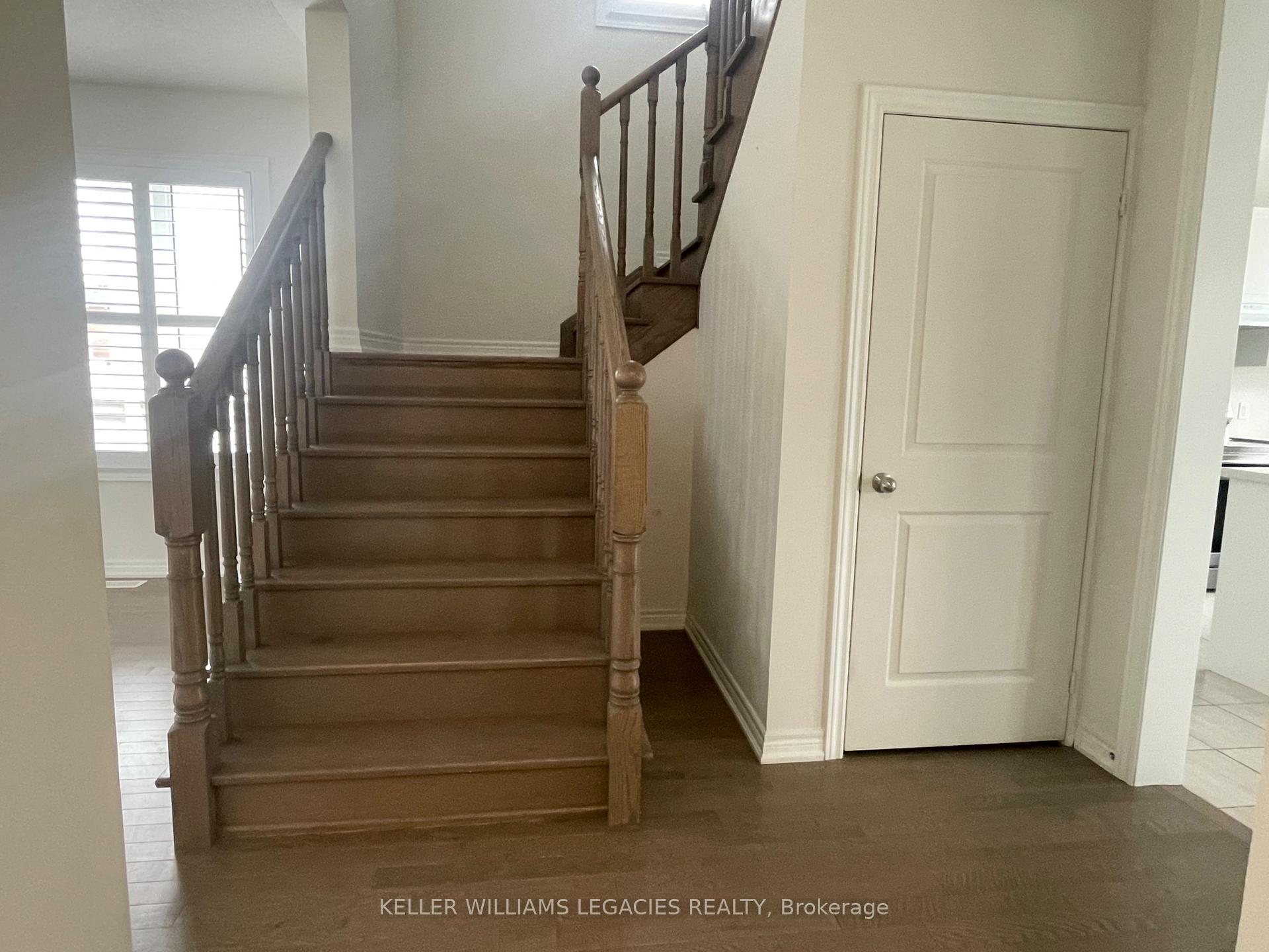 Photo 8 of 411 Black Cherry Crescent, Shelburne — HOMEH
