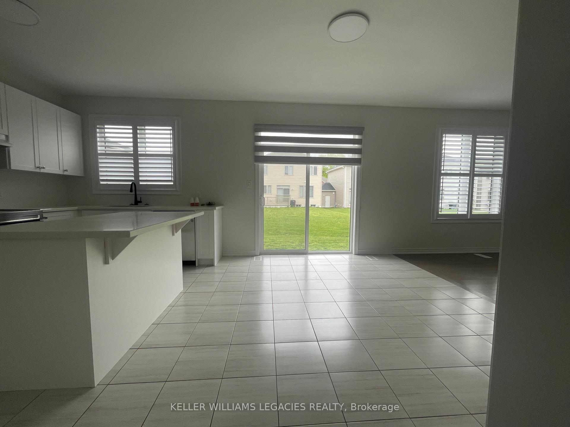 Photo 12 of 411 Black Cherry Crescent, Shelburne — HOMEH
