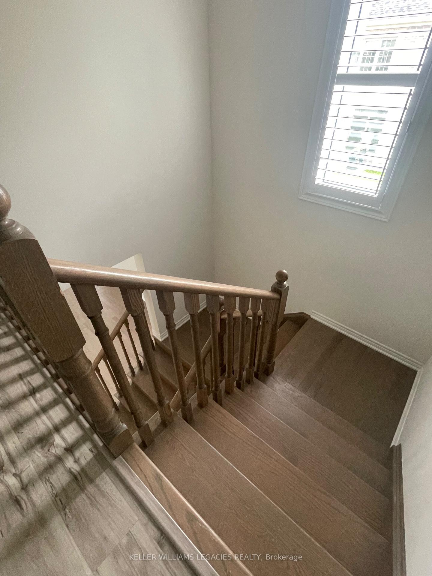 Photo 13 of 411 Black Cherry Crescent, Shelburne — HOMEH