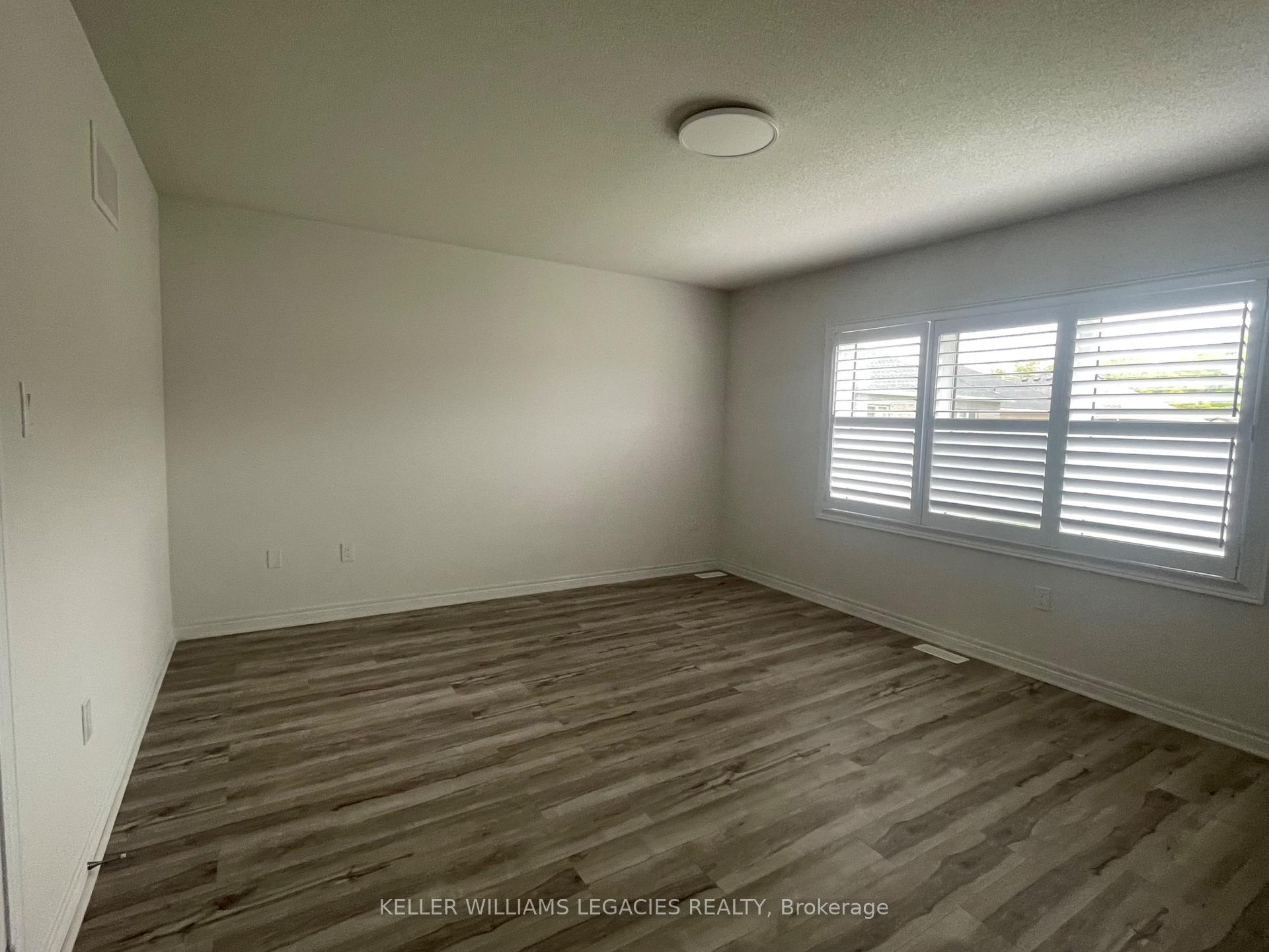Photo 14 of 411 Black Cherry Crescent, Shelburne — HOMEH