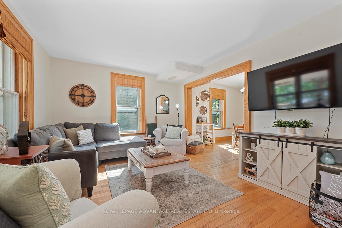 Photo 11 of 6 Foster Avenue, Smiths Falls — HOMEH