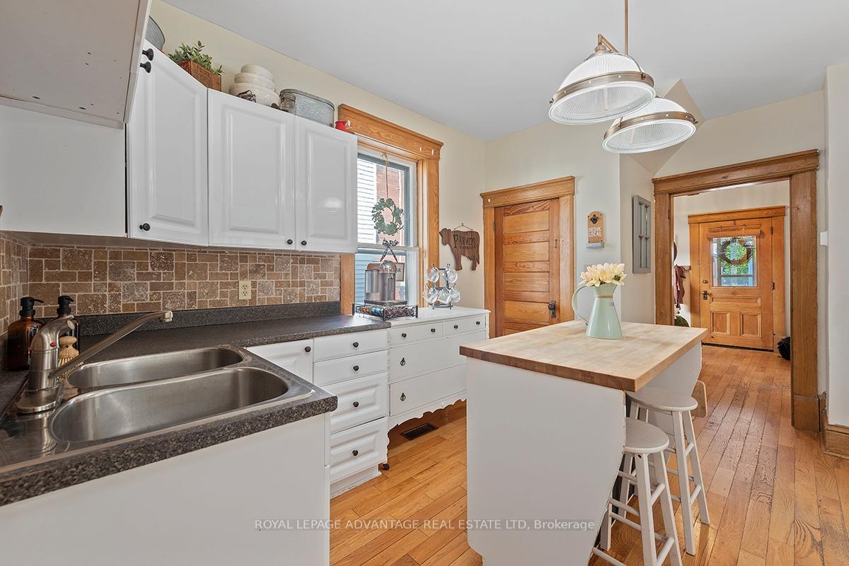 Photo 18 of 6 Foster Avenue, Smiths Falls — HOMEH