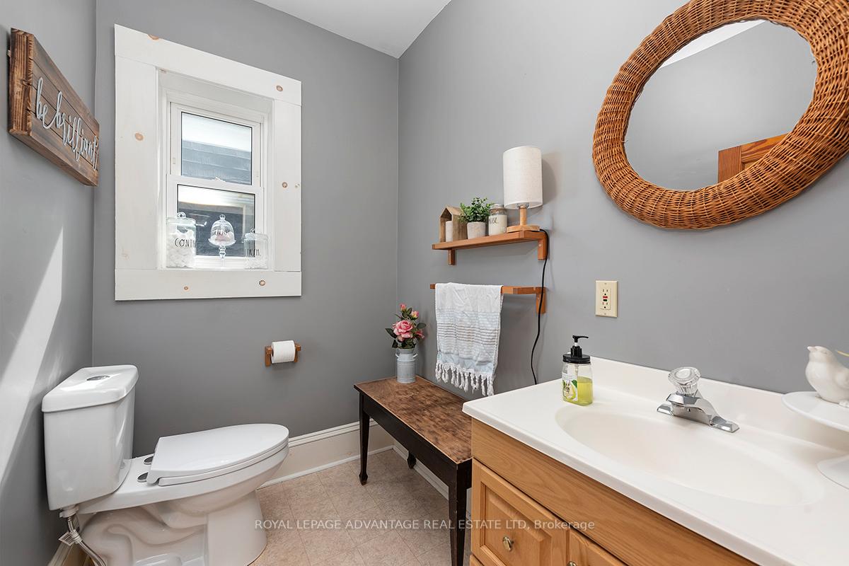 Photo 26 of 6 Foster Avenue, Smiths Falls — HOMEH