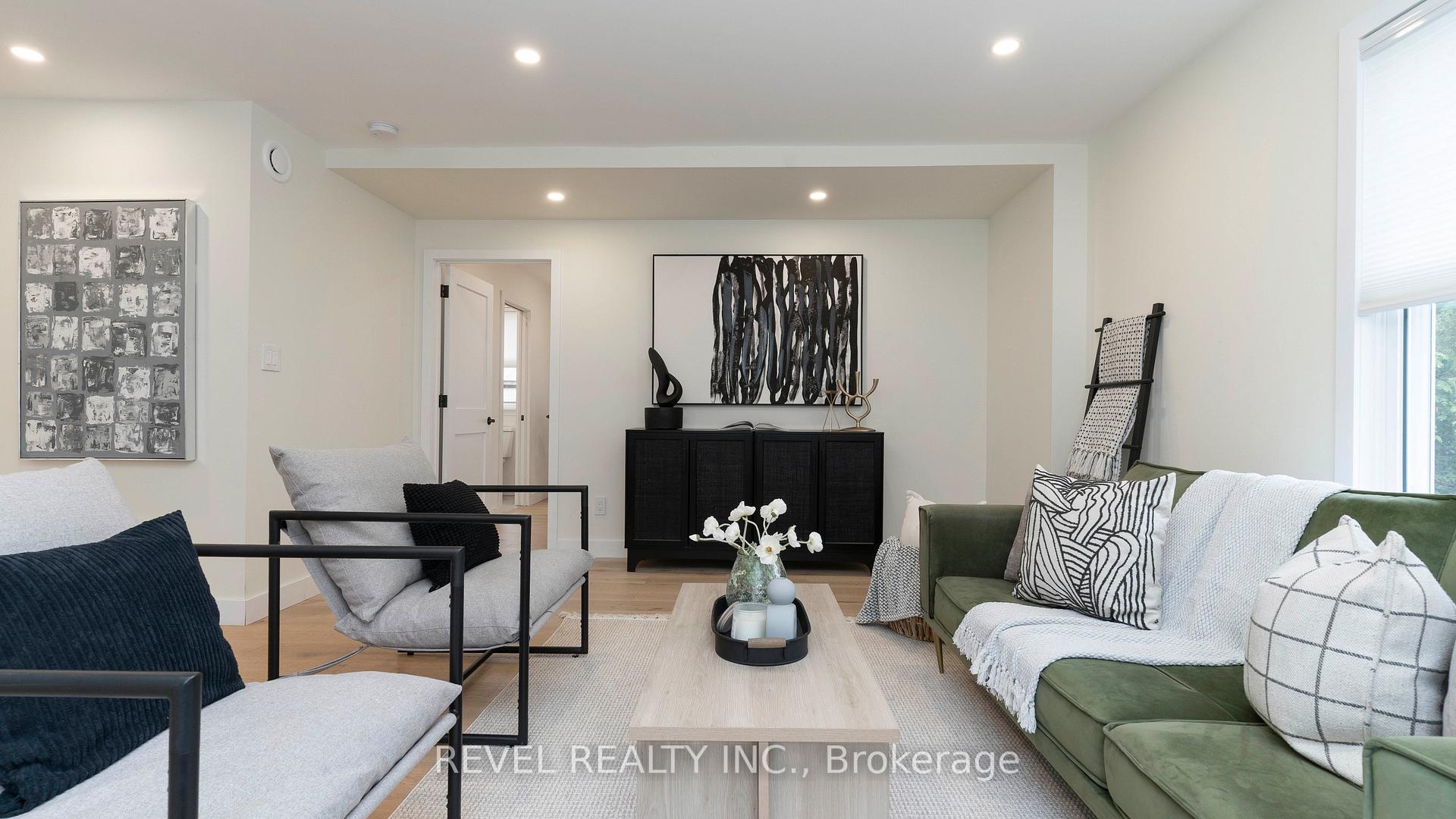 Photo 8 of 15 Victoria Avenue E, South Huron, Stephen — HOMEH