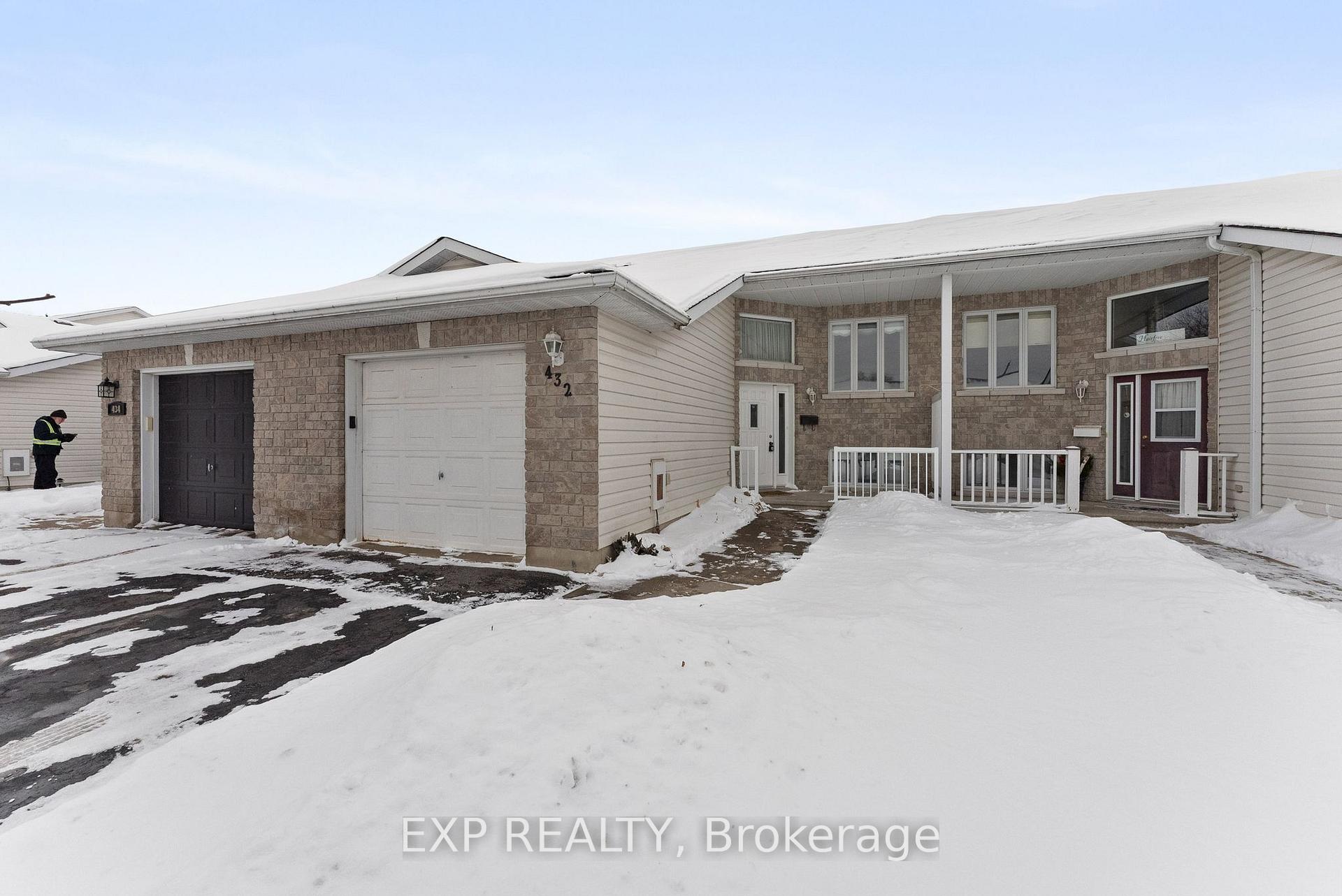 Photo 1 of 432 Mayhew Street, Renfrew — HOMEH