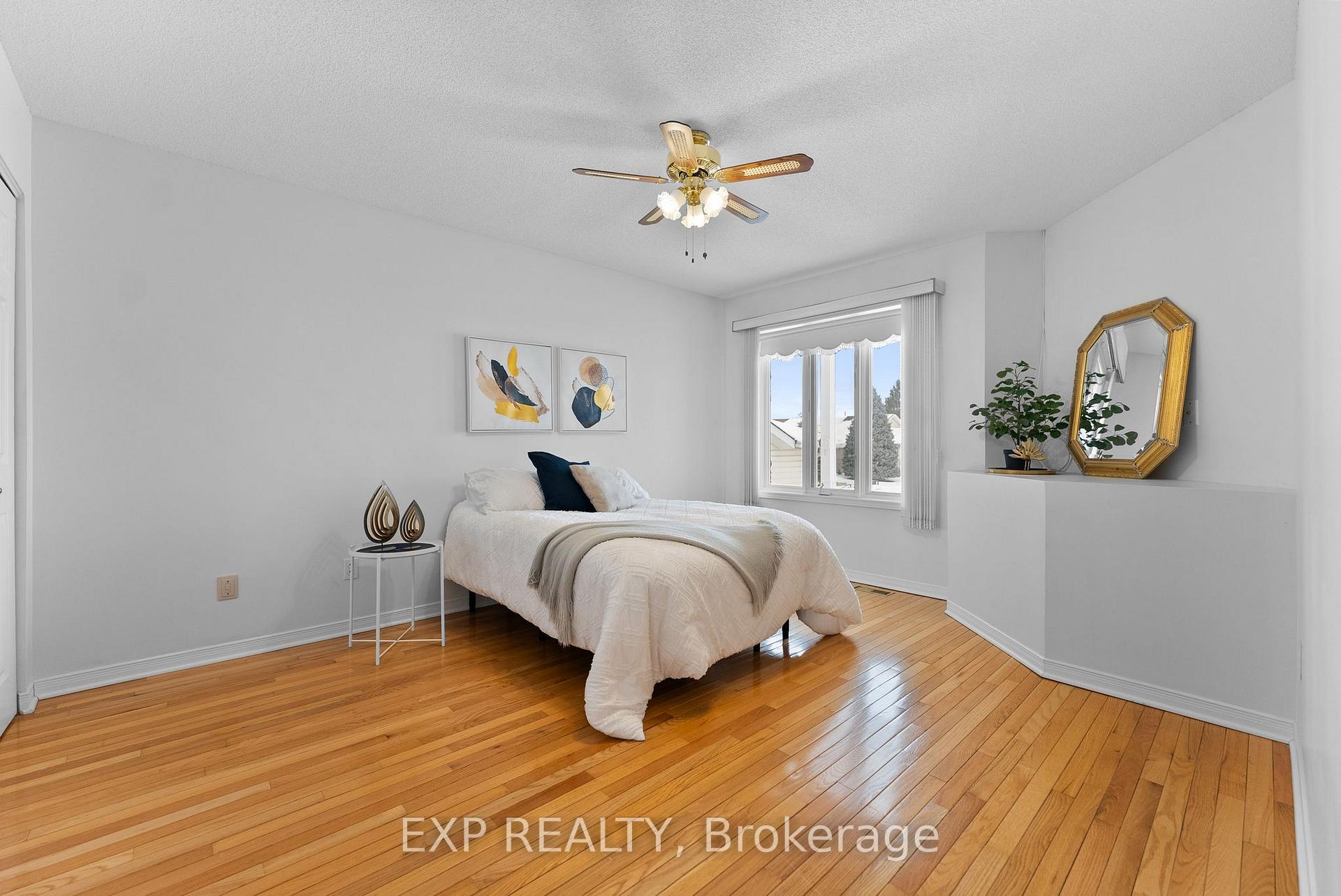 Photo 18 of 432 Mayhew Street, Renfrew — HOMEH