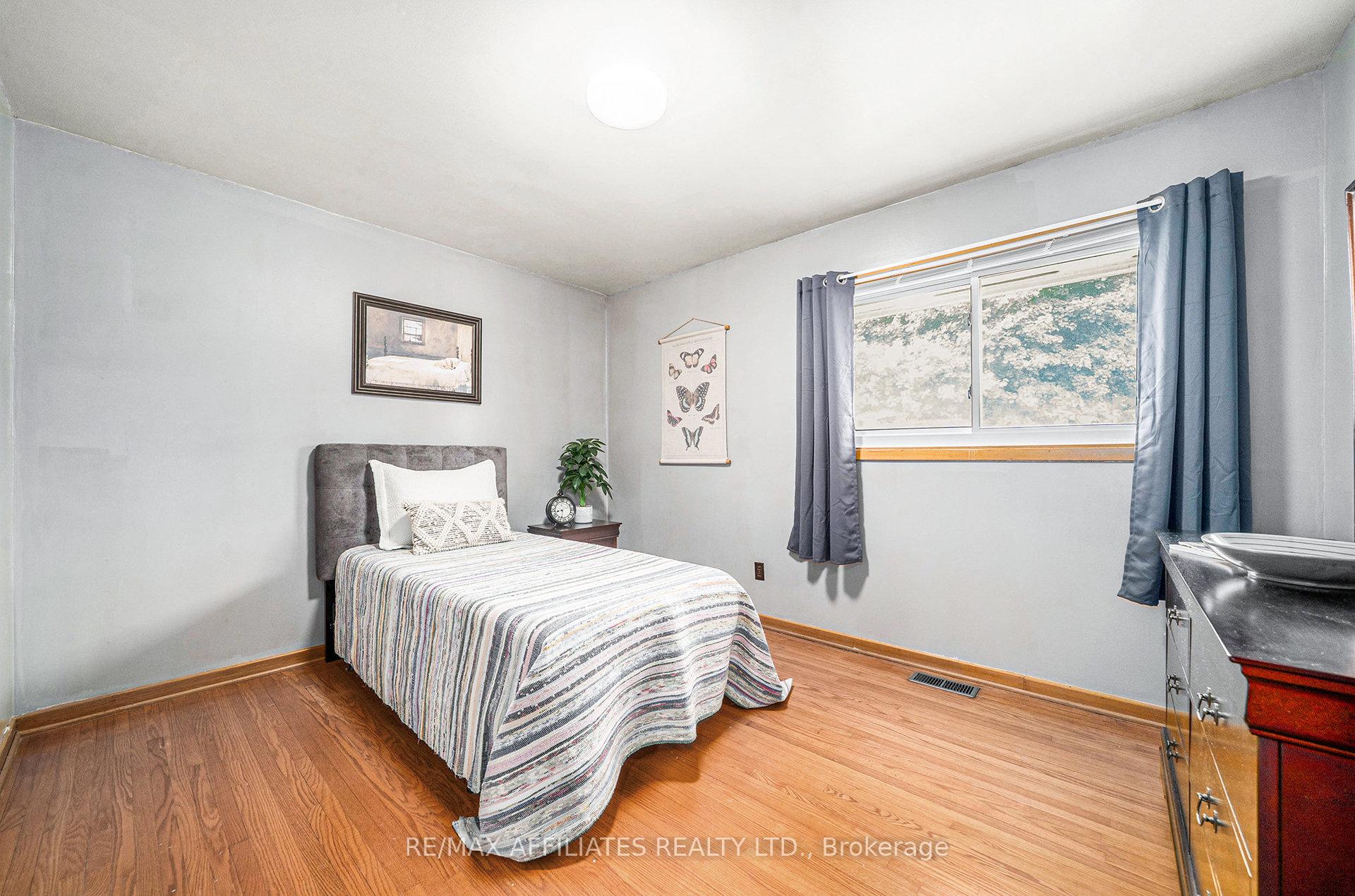 Photo 6 of 195 Isabella Street, Smiths Falls — HOMEH