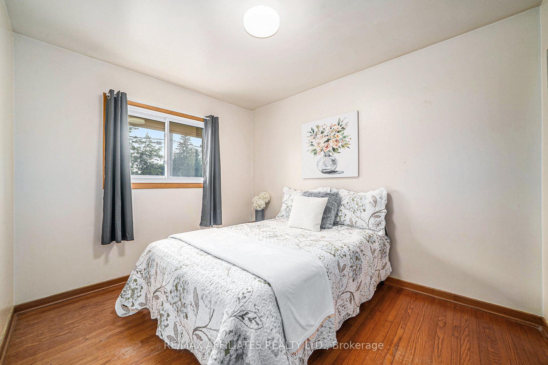 Photo 7 of 195 Isabella Street, Smiths Falls — HOMEH
