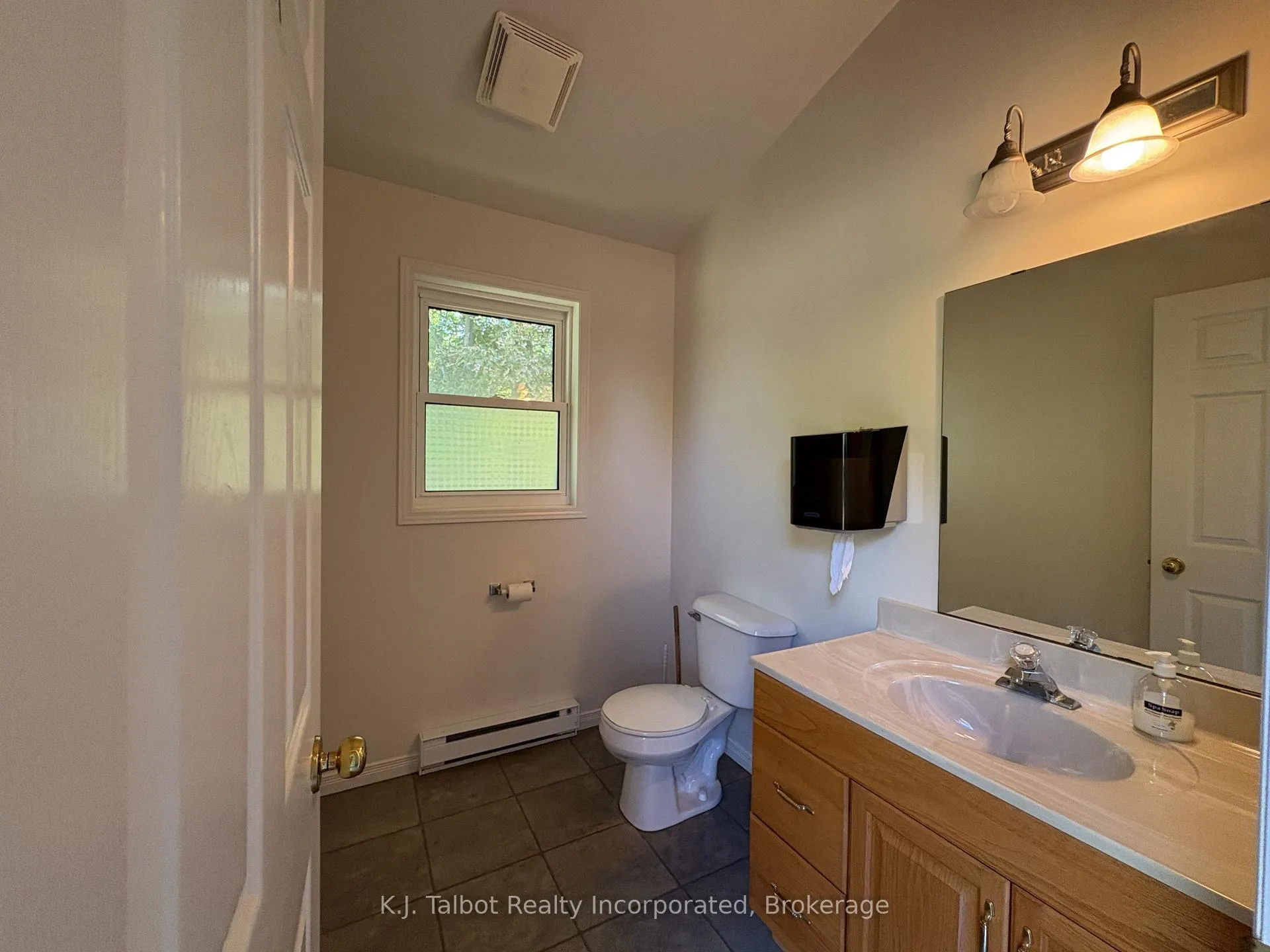 Photo 84 of 81344 Champlain Boulevard, Ashfield-Colborne-Wawanosh, Colborne — HOMEH