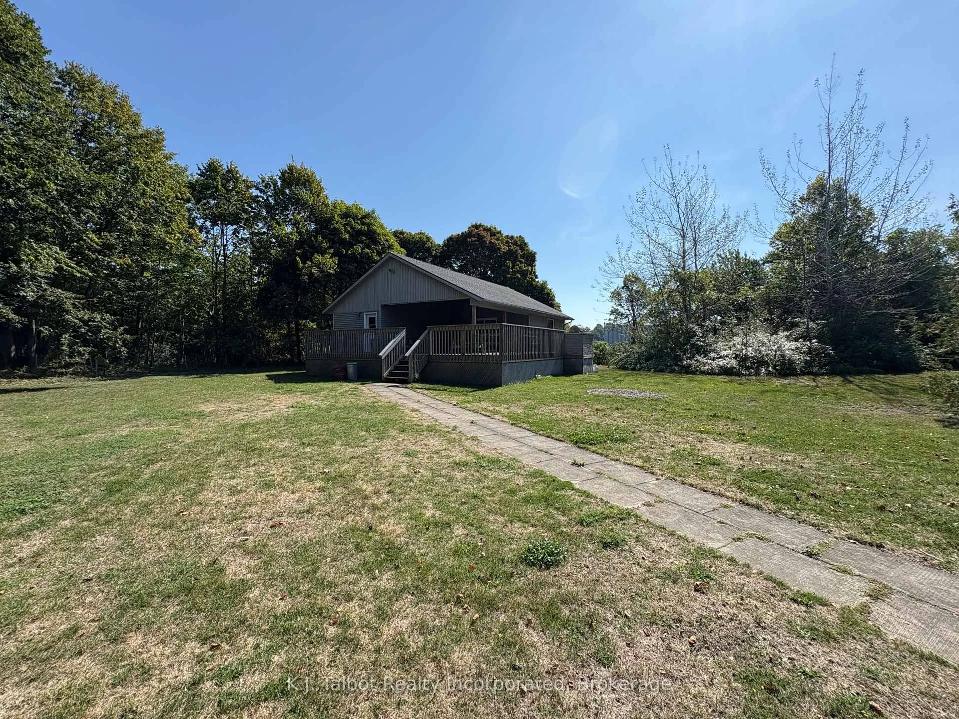 Photo 122 of 81344 Champlain Boulevard, Ashfield-Colborne-Wawanosh, Colborne — HOMEH