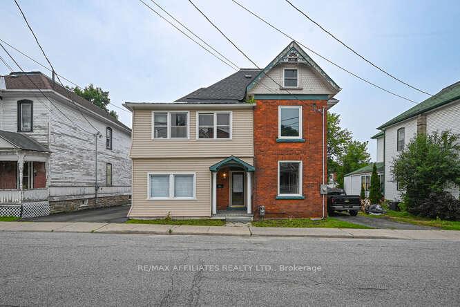 Photo 1 of 28 Kensington Avenue, Smiths Falls — HOMEH