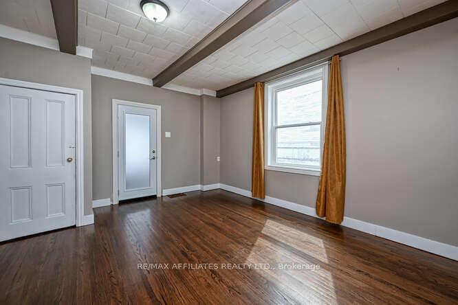 Photo 12 of 28 Kensington Avenue, Smiths Falls — HOMEH