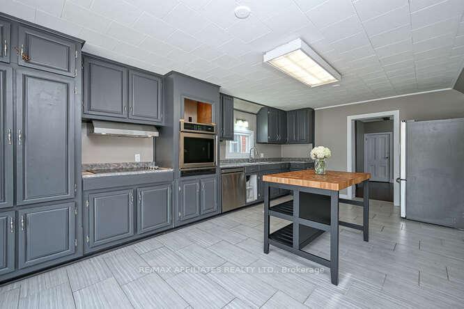 Photo 19 of 28 Kensington Avenue, Smiths Falls — HOMEH