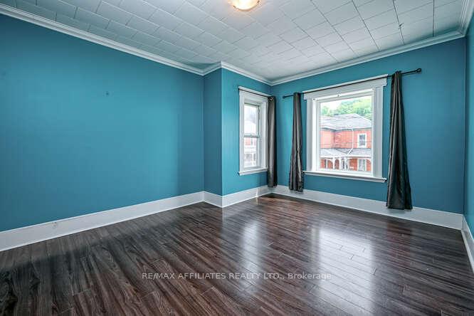 Photo 23 of 28 Kensington Avenue, Smiths Falls — HOMEH
