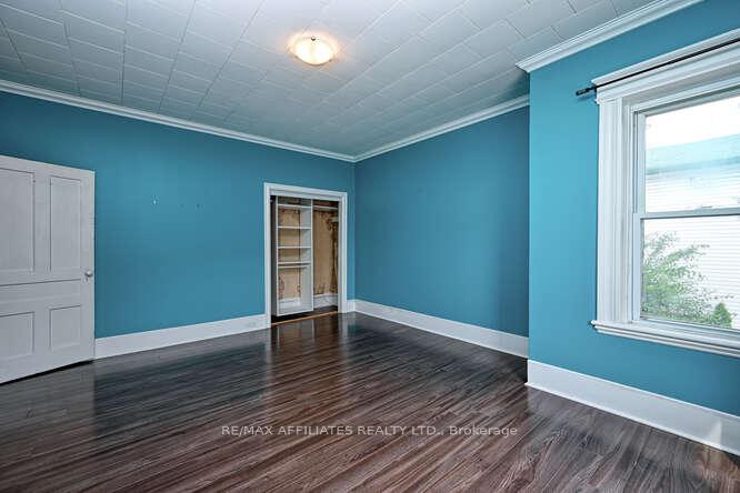 Photo 25 of 28 Kensington Avenue, Smiths Falls — HOMEH
