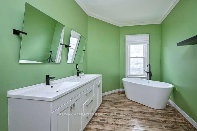 Photo 31 of 28 Kensington Avenue, Smiths Falls — HOMEH