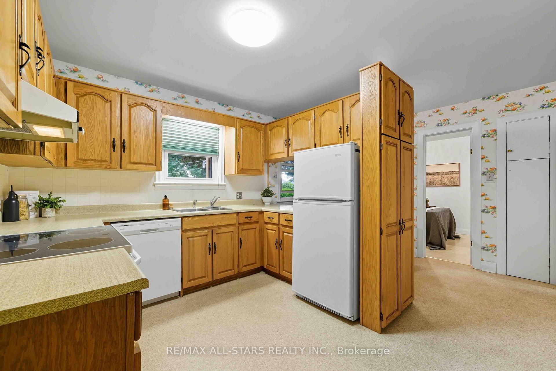 Photo 15 of 620 Queen Street, Scugog, Port Perry — HOMEH